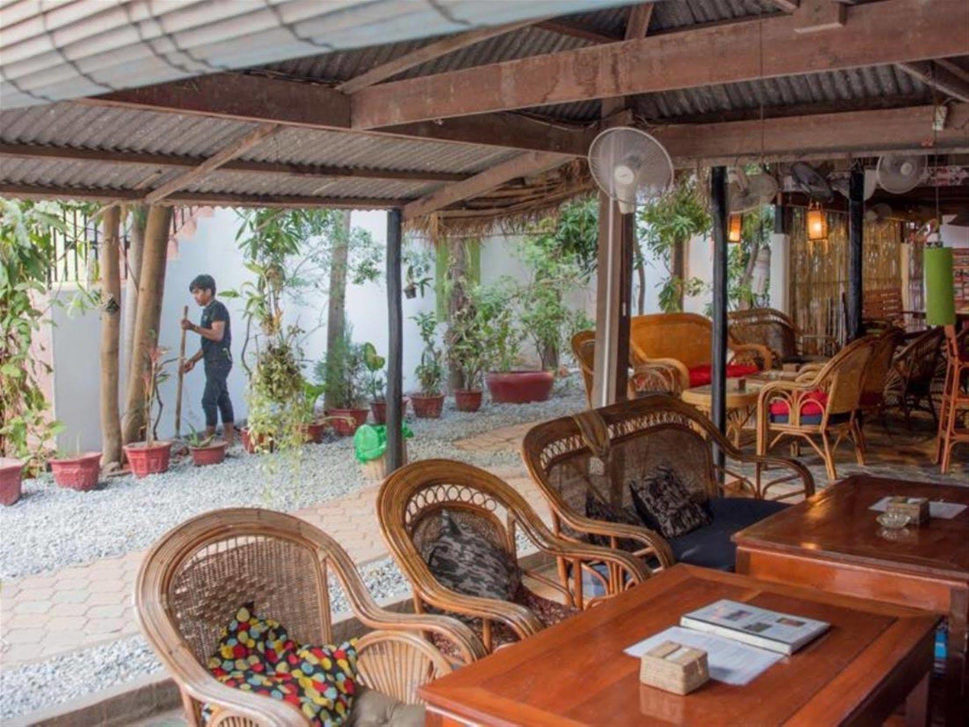 Five Rose Siem Reap Hostel Exterior foto