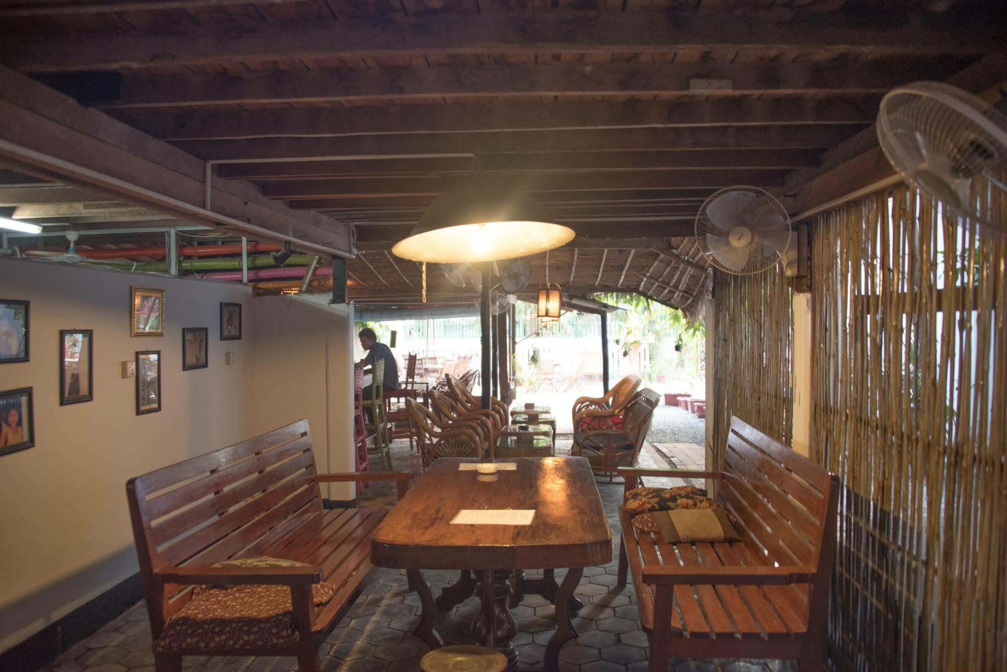 Five Rose Siem Reap Hostel Exterior foto