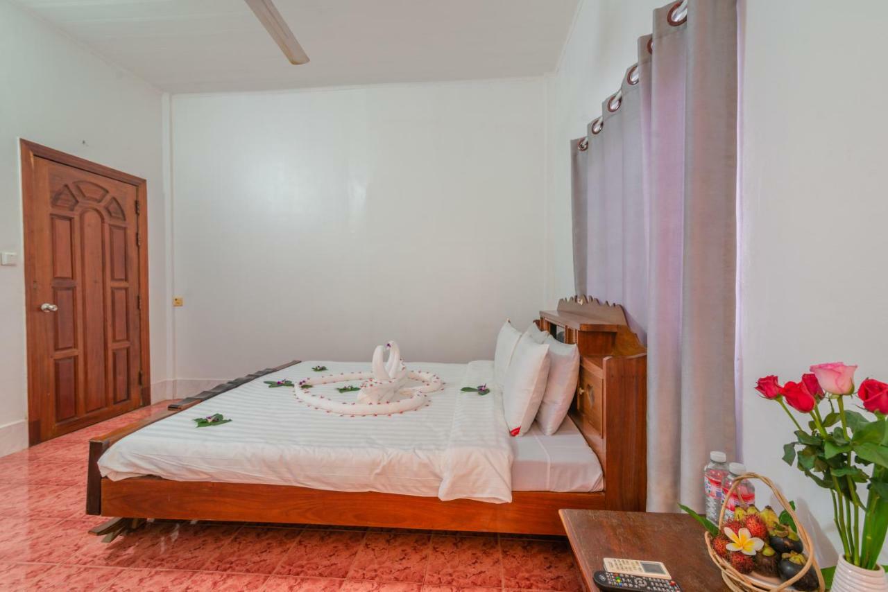 Five Rose Siem Reap Hostel Exterior foto