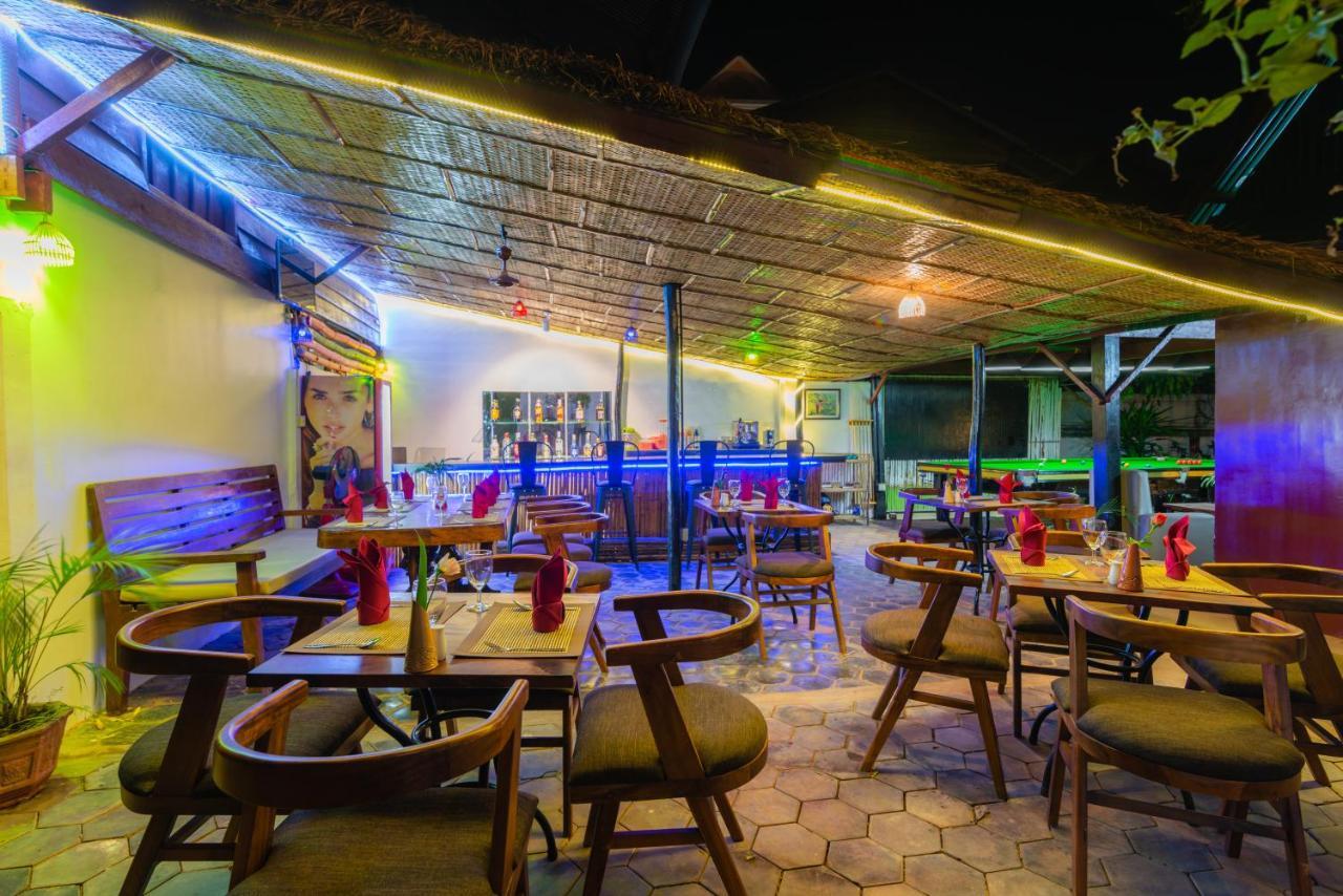 Five Rose Siem Reap Hostel Exterior foto